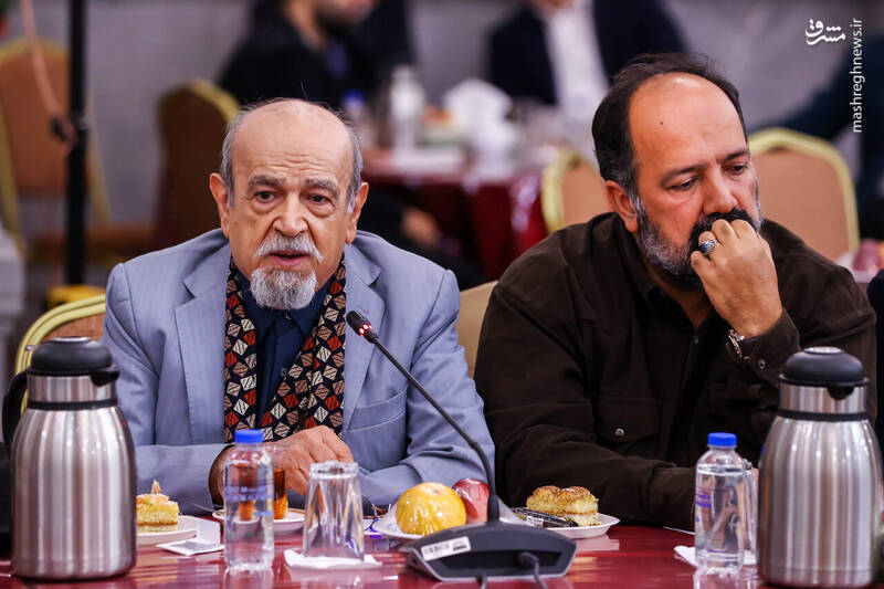 عکس / نشست صمیمانه قالیباف با مدیران رسانه‌های کشور 21