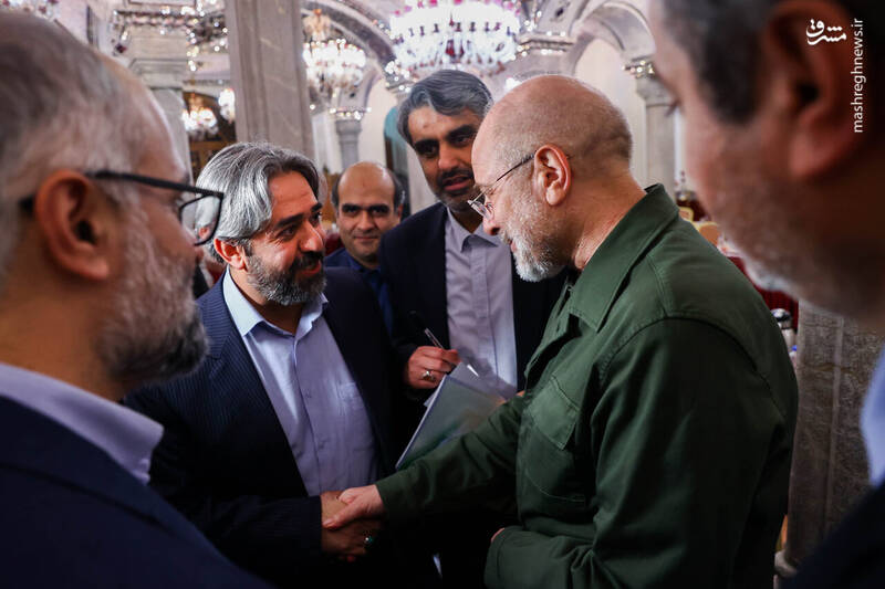 عکس / نشست صمیمانه قالیباف با مدیران رسانه‌های کشور 53