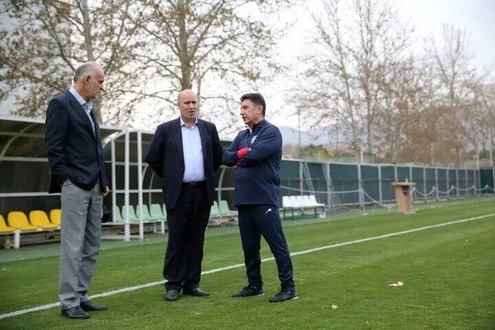 دلایل تغییر موضع سفر نمایندگان فوتبال ایران به آمریکا