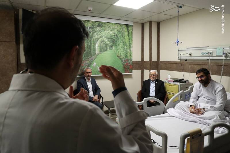 عکس / عیادت عارف از سقاب اصفهانی 6