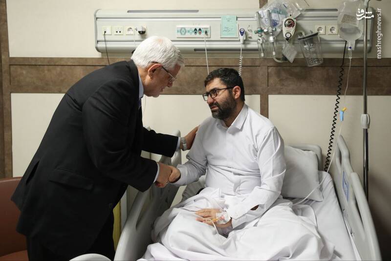 عکس / عیادت عارف از سقاب اصفهانی 9