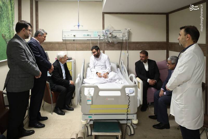 عکس / عیادت عارف از سقاب اصفهانی 4