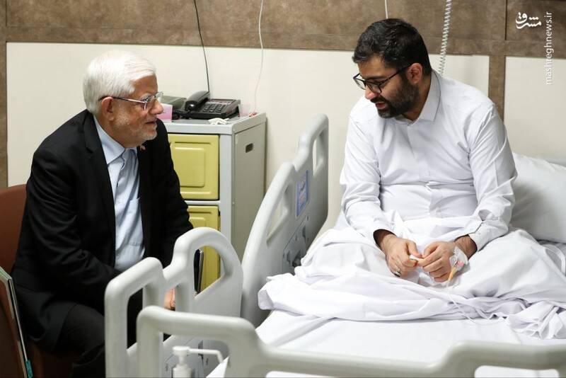 عکس / عیادت عارف از سقاب اصفهانی 3