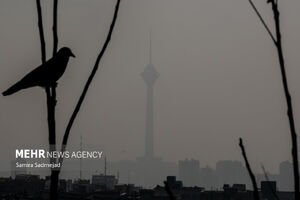 آلودگی هوا دست از سر تهران بر نمی‌دارد؛ وضعیت دوباره قرمز شد