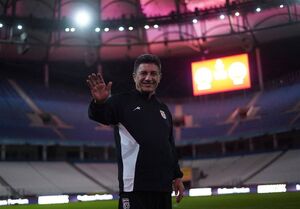 قلعه‌نویی فردا به آمریکا می‌رود