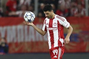 طارمی در جشنواره گل المپیاکوس سهیم شد