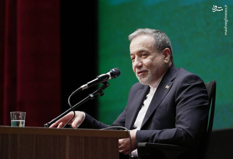 عکس / حضور عراقچی در گردهمایی ائمه جمعه سراسر کشور 6