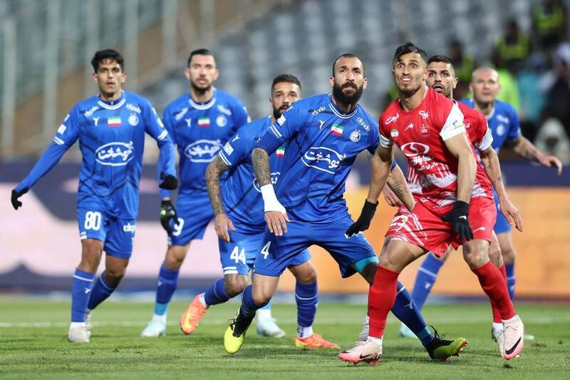 خط دفاع پرسپولیس ضعف دارد 2