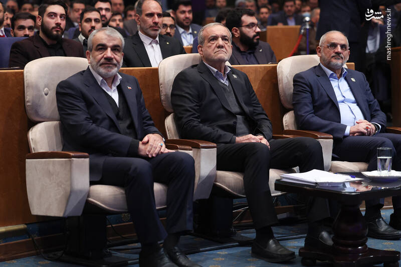 عکس / حضور رئیس جمهور در همایش بین‌المللی حقوق ملت و آزادی‌های مشروع 5