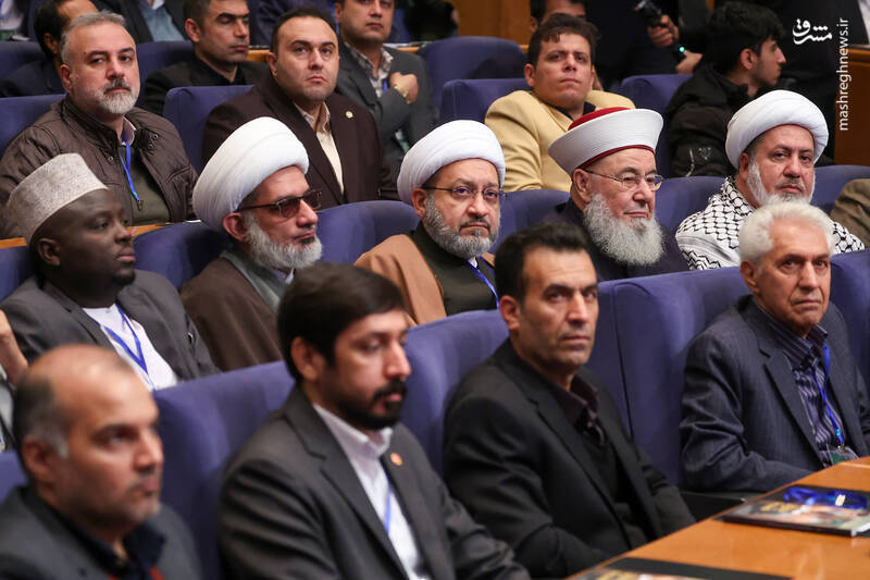 عکس / حضور رئیس جمهور در همایش بین‌المللی حقوق ملت و آزادی‌های مشروع 13