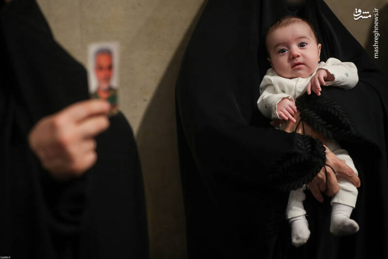 عکس / دیدار هزاران نفر از زنان و دختران با رهبر انقلاب 40