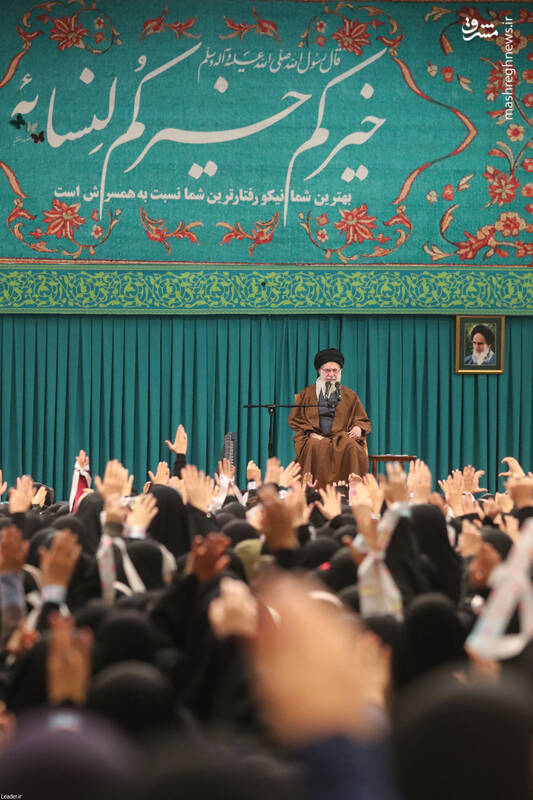 عکس / دیدار هزاران نفر از زنان و دختران با رهبر انقلاب 27