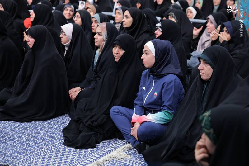 عکس/ حضور قهرمان رشته‌ موی تای بانوان در حسینیه امام(ره)