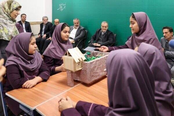 آموزشي،پزشكيان،شكل،ارائه،مدرسه،توسعه،كشور،نوين،آموزش،آزمايشي ...