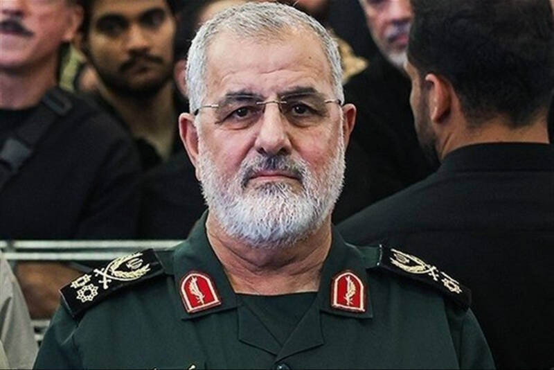 فیلم/ سرلشکر پاکپور: نیروی دریایی سپاه به همه سلاح‌ها مجهز است