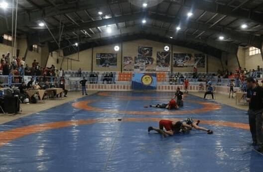 ماجرای قمه‌کشی در سالن کشتی نهاوند چه بود؟