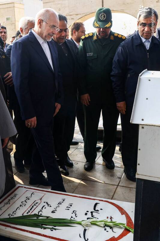 عکس / حضور رئیس مجلس در گلزار شهدای طرقبه 6