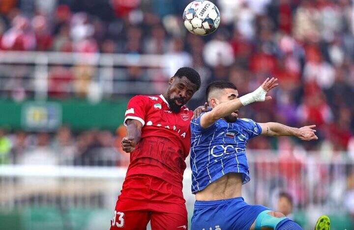 تساوی پرسپولیس و استقلال در دیداری سرد و بی‌روح/ دوئل برزیلی و پرتغالی به تساوی نفسگیر سرخابی‌ها در دربی ختم شد