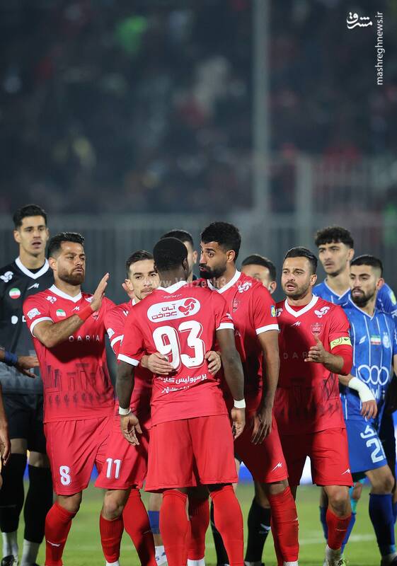 ماجرای درگیری اوریه و کنعانی زادگان در پایان دربی +عکس و فیلم