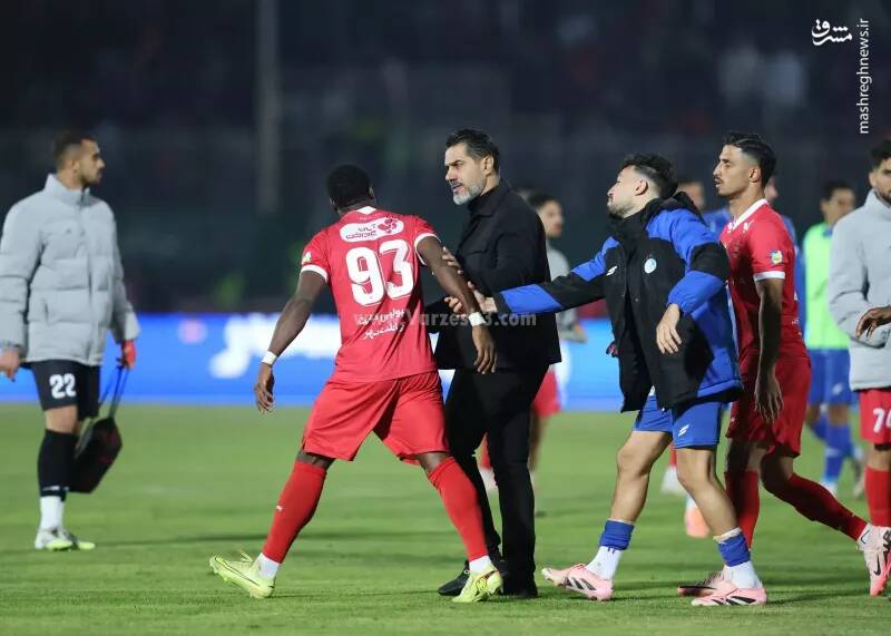 درگيري،سحرخيزان،پرسپوليس،پايان،مدافع،صحنه،عاجي،كنعاني،ساحل،ب ...