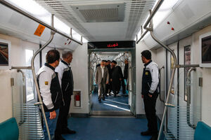 عکس / افتتاح و بهره برداری از دو رام قطار مترو ملی