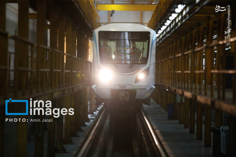 عکس / افتتاح و بهره برداری از دو رام قطار مترو ملی 11
