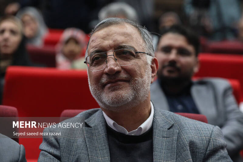 پرسش و پاسخ دانشجویان دانشگاه آزاد با شهردار تهران