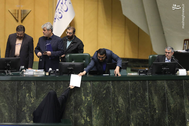 عکس/ جلسه علنی امروز یکشنبه ۱۶ آذر مجلس