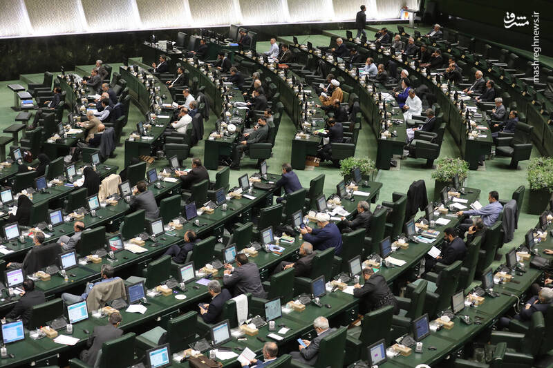 عکس/ جلسه علنی امروز یکشنبه ۱۶ آذر مجلس