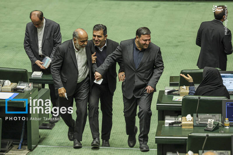 عکس/ جلسه علنی امروز یکشنبه ۱۶ آذر مجلس
