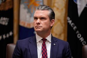 وزیر جنگ آمریکا سوالات خبرنگاران درباره حمله به ونزوئلا را پاسخ نداد