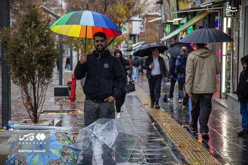 عکس/ چتر باران بر سر مردم در کردستان