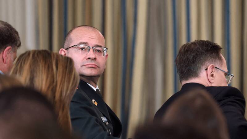 لحظه فرار «لنگ‌لنگان» رئیس موساد از دست نیروهای مقاومت +فیلم