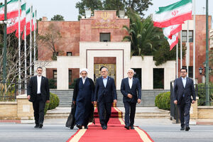 عکس/ بدرقه رسمی رئیس جمهور برای سفر قزاقستان