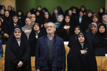 پزشكيان،مشرق