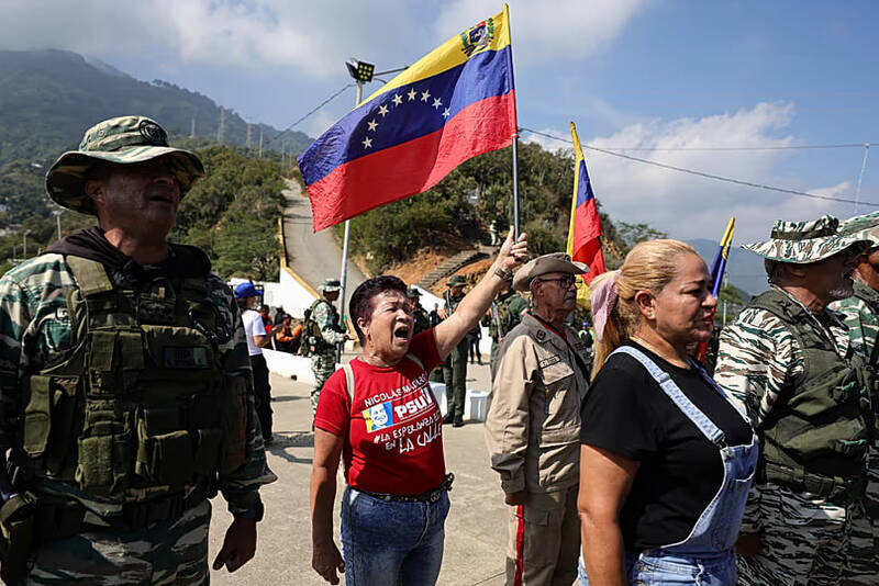 خوشحالی صهیونیست‌ها از احتمال حمله آمریکا به ونزوئلا/ چشم طمع تل‌آویو به بزرگترین منابع نفتی دنیا