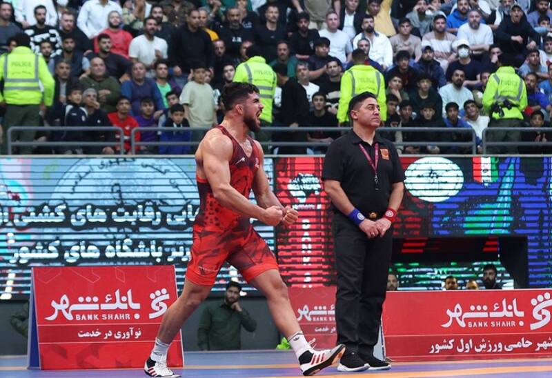 وزن،كيلوگرم،عظيمي،صفر،استقلال،مسابقه،كشتي،بانك،ادامه،شهر