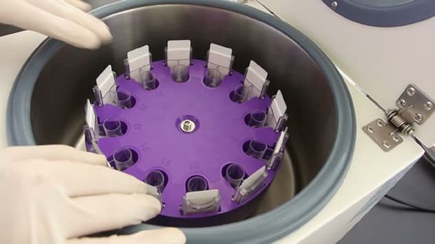 راهنمای جامع خرید سانتریفیوژ آزمایشگاهی (۲۰۲۵): ۱۰ معیار کلیدی