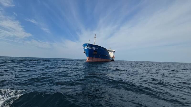 توقیف کشتی خارجی حامل سوخت قاچاق در دریای عمان