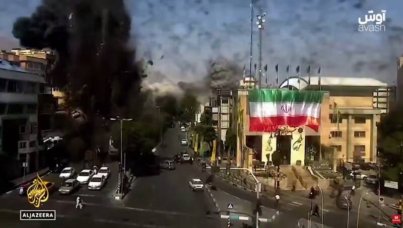 ویدیوی باکیفیت از لحظه حمله اسرائیل به میدان تجریش در مستند شبکه الجزیره