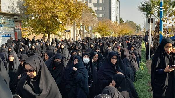 تشییع پیکر آیتالله شاهچراغی در سمنان+ فیلم و عکس