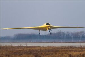 اولین پرواز موفق پهپاد جاسوسی رادارگریز چین با سرعت ۱۰۰۰ کیلومتر در ساعت