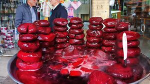 جدیدترین کالای کمیاب شب یلدا: گاری لبوفروشی!