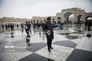 بارش باران در حرم مطهر امام رضا(ع)