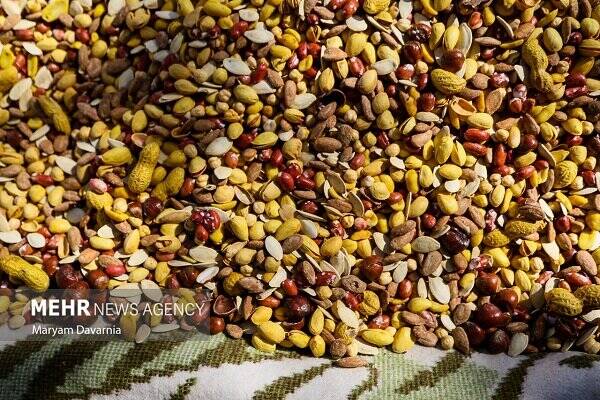 «یلدا» لاکچری شد؛سفره‌های کوچک‌تر تهرانی ها در بلندترین شب سال