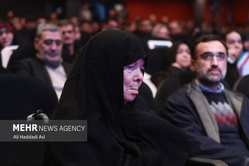 آئین تجلیل از مادر شهیدان حسن و محمد باقری