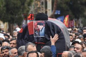 مراسم تشییع و تدفین پیکر آیت الله شاهچراغی در دامغان