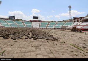 ریسک پرخطر روی چمن ورزشگاه تبریز؛ «فوقش پولش را می‌دهیم!»