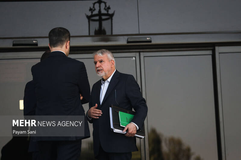 شكايت،پرديس،مشرق