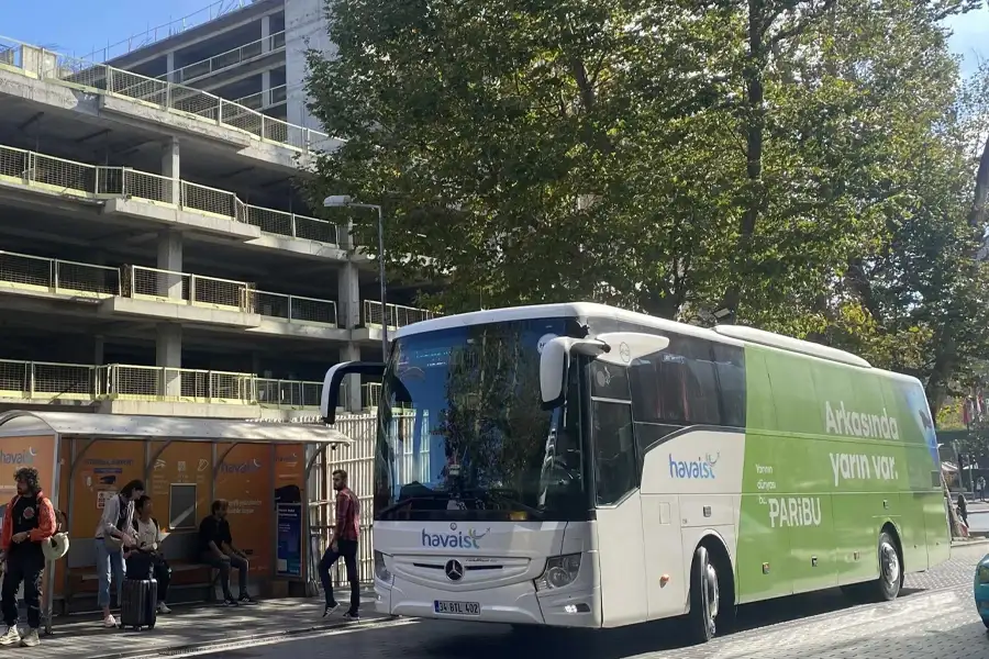 چگونه از میدان تکسیم به فرودگاه استانبول برویم؟